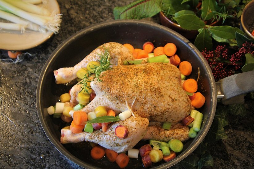 Huhn mit Gemüse in der Pfanne ©Elisabeth Heidegger/LK Niederösterreich
