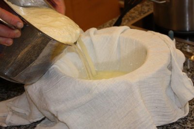 Topfenherstellung ©Elisabeth Heidegger/LK Niederösterreich