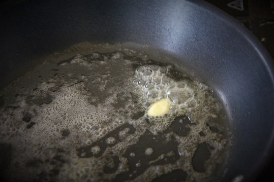 Butter aufschäumen lassen ©Elisabeth Heidegger/LK Niederösterreich