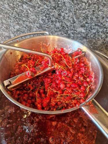 Durch die „Flotte Lotte“ mit dem feinsten Siebeinsatz passieren