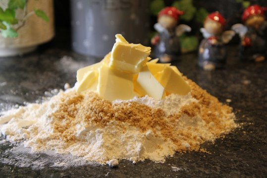 Zutaten Vanillekipferl mischen ©Elisabeth Heidegger/LK Niederösterreich