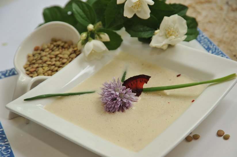 Linsenschaumsuppe