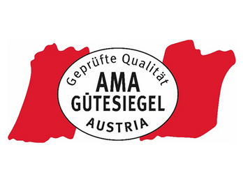 Auf rot-weiß-rotem Hintergrund steht in ovaler Form "Geprüfte Qualiätit Austria" und "AMA Gütesiegel"