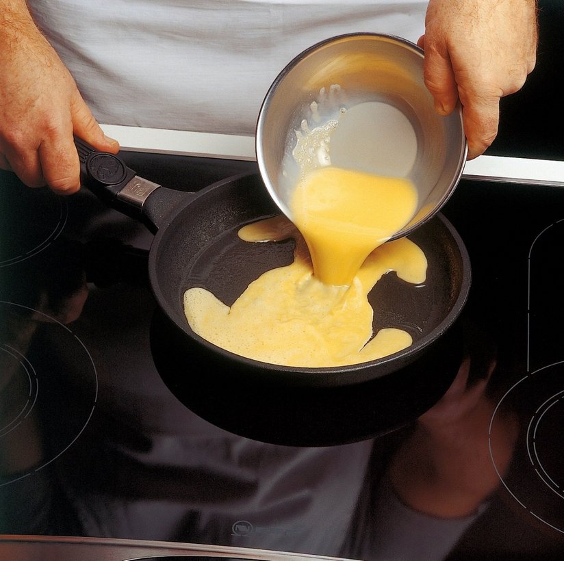 Zubereitung von Omelette ©AMA Marketing