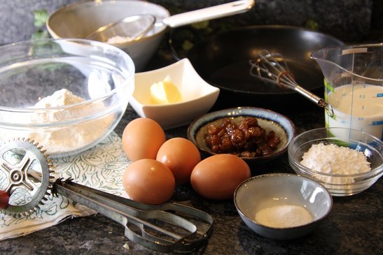 Diese Menge reicht für zwei Desserts oder als süße Hauptspeise für eine Person.