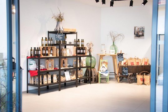 Moderner Hofladen von Familie Haselbacher in Peisching im Bezirk Neunkirchen. ©Eva Lechner/LK Niederösterreich