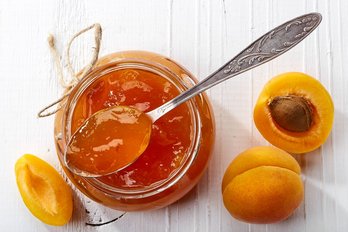 Marillen Aprikosen zu Marmelade Konfitüre verarbeitet