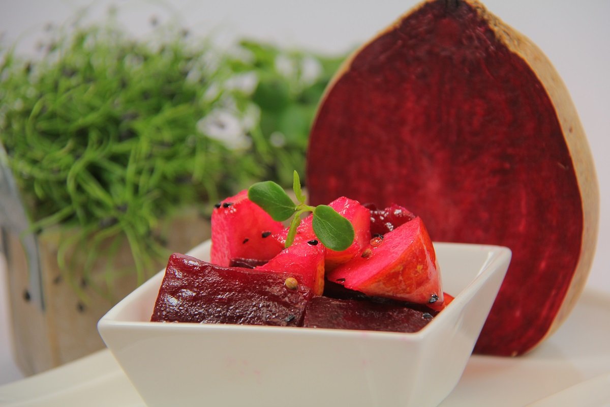 Roter Rübensalat mit Äpfeln - Landwirtschaft verstehen Roter Rübensalat mit Äpfeln - Landwirtschaft verstehen