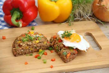 Das Resterlbrot schmeckt gut und ist eine perfekte Verwertung, wenn beim Mittagessen was übrigbleibt.