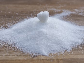 Kristallzucker und Würfel ©pixabay