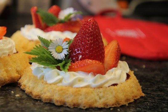 Törtchen mit frischen Früchten belegen ©Elisabeth Heidegger/LK Niederösterreich