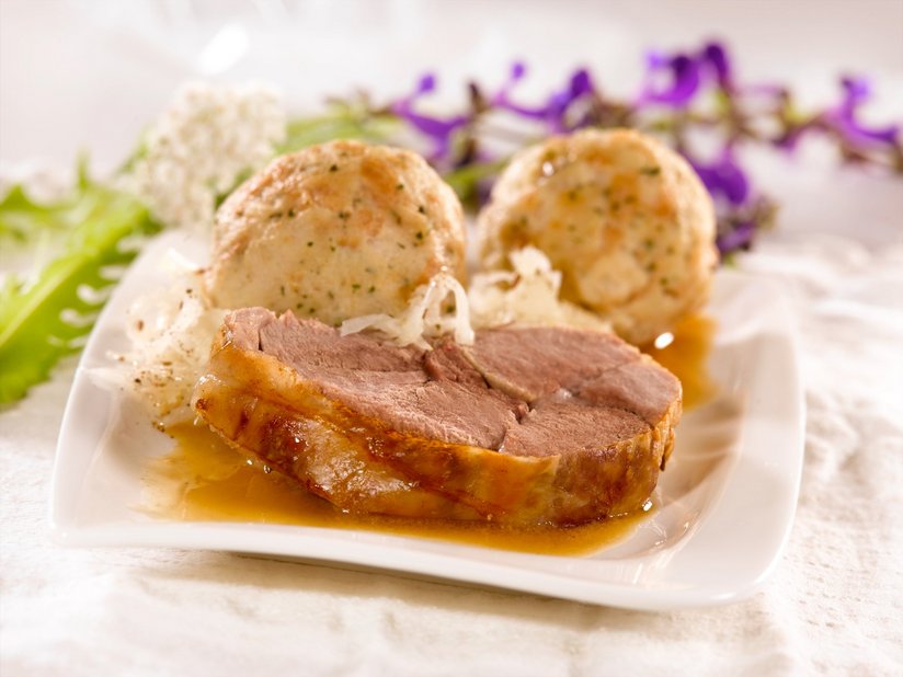 Rollbraten vom Ziegenkitz ©AMA Marketing