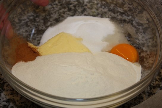 Zutaten für den Apfelschlemmerkuchen ©Elisabeth Heidegger/LK Niederösterreich