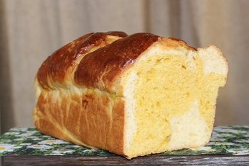 Blütenpollen-Striezel ©Friederke Schmitl/LK Burgenland