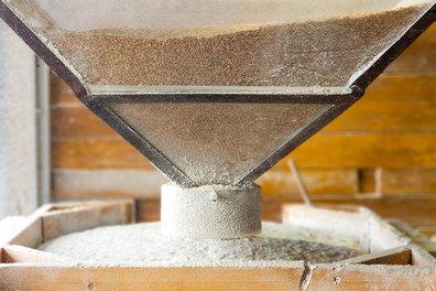 Traditionelle Mühle zum Mahlen von Getreide in Bäckerei. ©pixabay