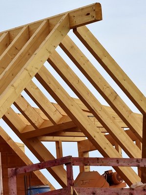 Dachstuhl aus Holz ©pixabay
