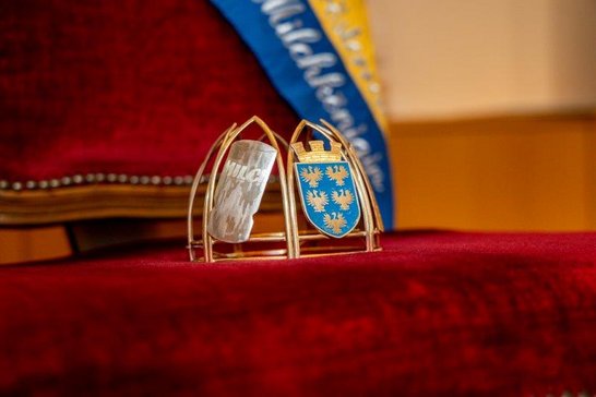 Krone der NÖ Milchkönigin ©Georg Pomaßl/LK Niederösterreich