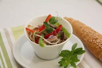 Rindfleisch-Sojasprossensalat ©Elisabeth Heidegger/LK Niederösterreich