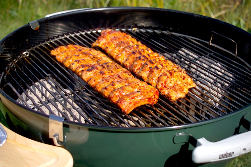 Spareribs auf dem Grill ©AMA Marketing 
