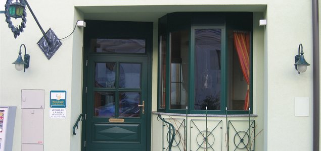 Weinbau und Heuriger Laimer Titelbild